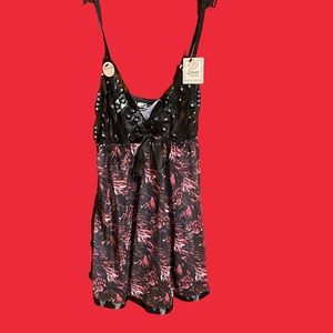 NWT— 2PIECE SET- SPREE INTIMATES- LACE/SEQUENCE BABY DOLL STYLE LINGERIE